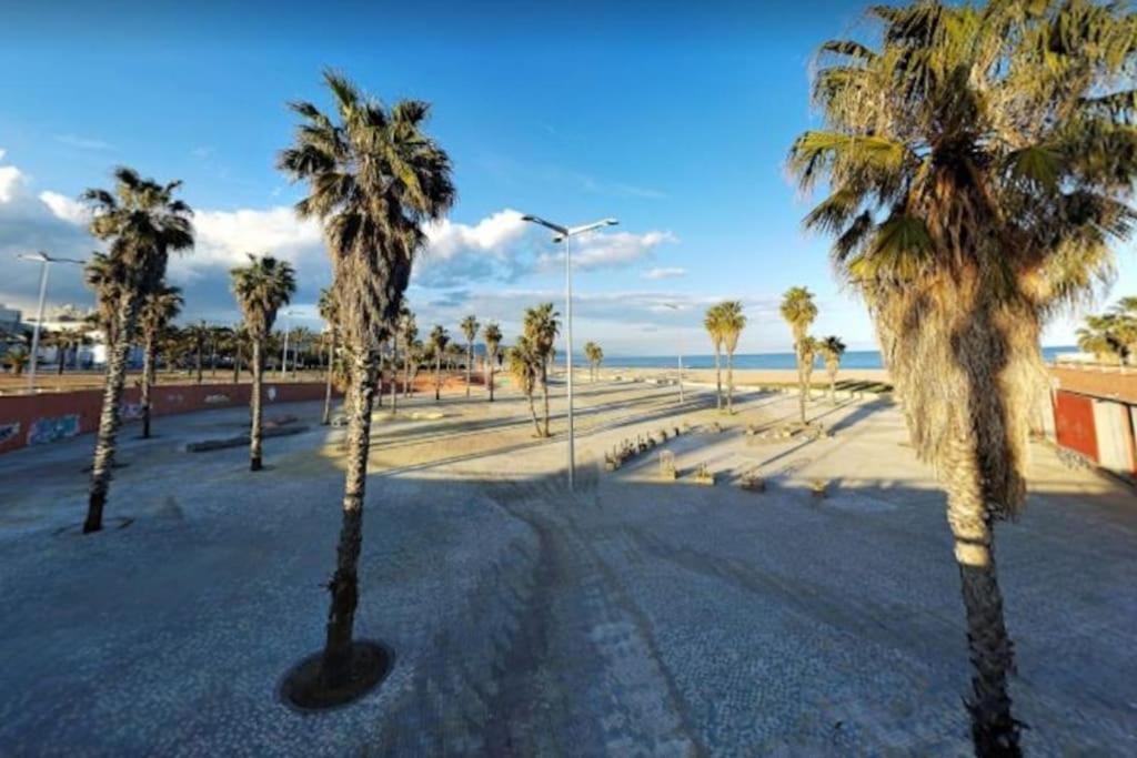 Amazing Flat In Classic Sailing Boat In Bateau-hôtel Barcelone